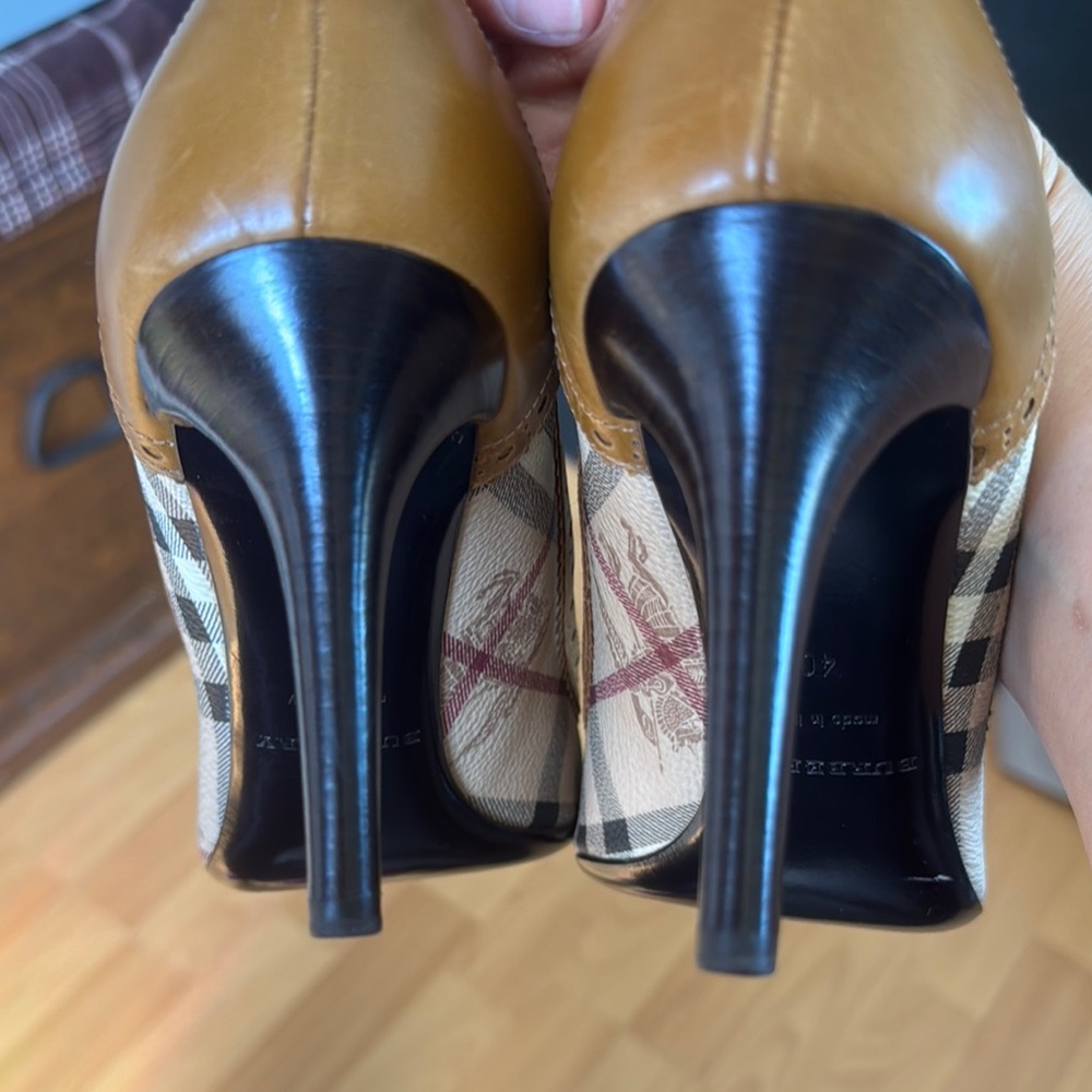 Vintage Burberry Brogue Haymarket Check Peep Toe Heels Size 40 (9-9.5 US) - Picture 13 of 13